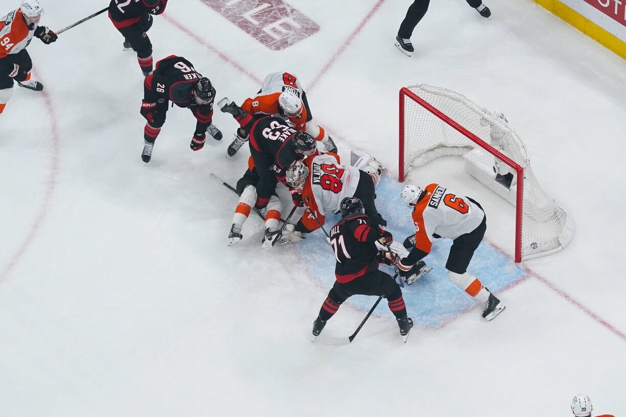 Missed it by that much: Flyers let Game 2 slip away in OT gut-punch
